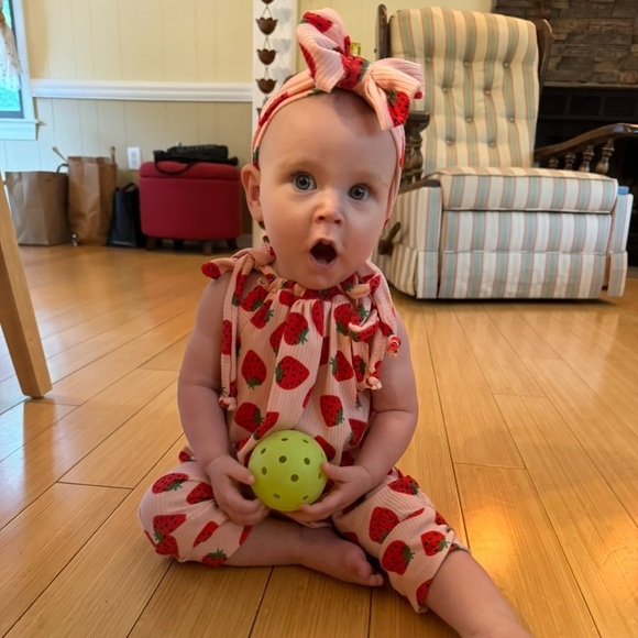 Other - Strawberry Print Jumper​​